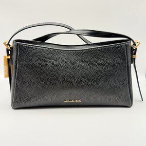 "Moore" by Michael Kors - NWT! ✨ 👀